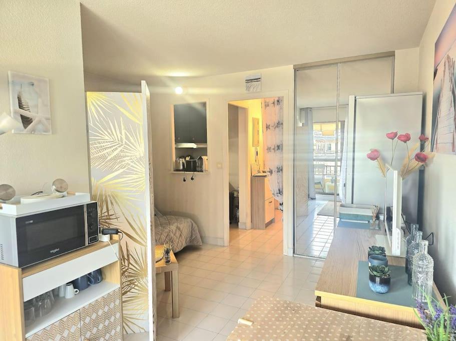 Appartement Paradis T1 Clim Terrasse Wi-fi Fréjus
